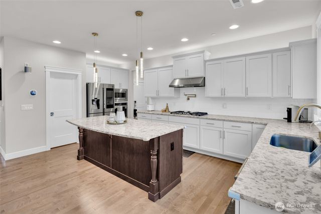 1404 241st Place SE, Bothell, WA 98021