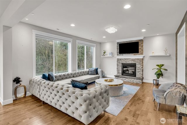 1404 241st Place SE, Bothell, WA 98021