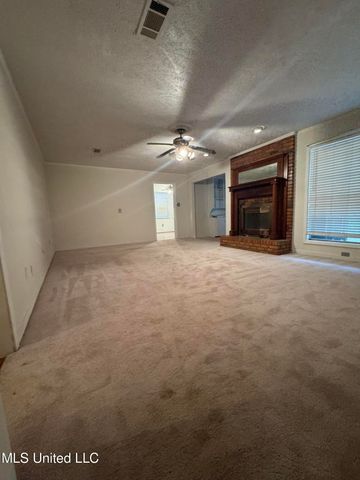 219 Lake Cove Drive, Jackson, MS 39212