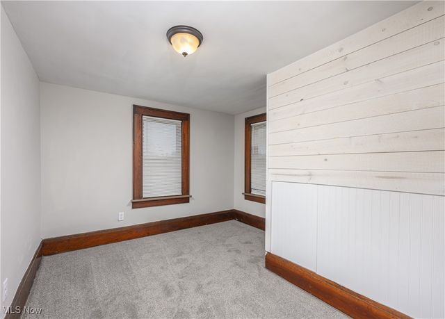 485 Lloyd Street, Barberton, OH 44203