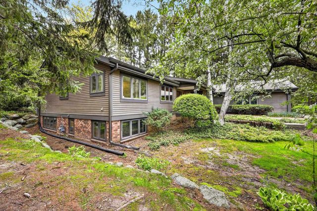 18 Larch Circle, Madison, WI 53705