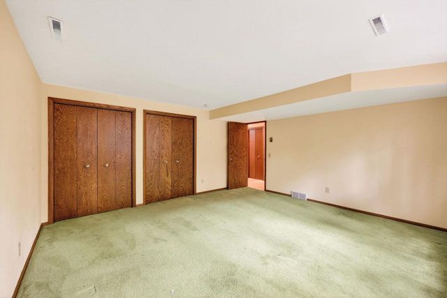 18 Larch Circle, Madison, WI 53705