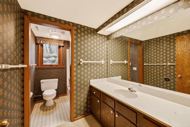 18 Larch Circle, Madison, WI 53705