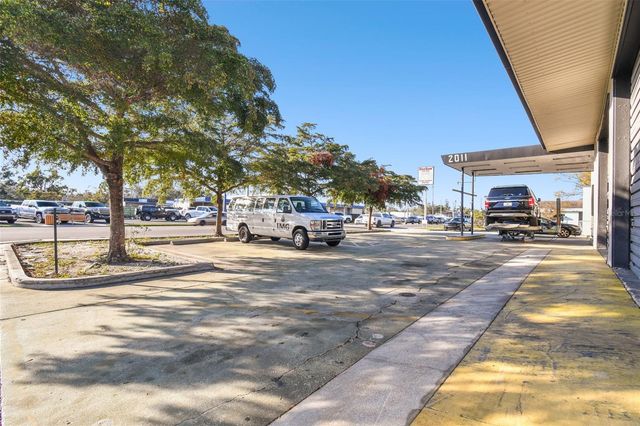 2011 9TH STREET W, Bradenton, FL 34205