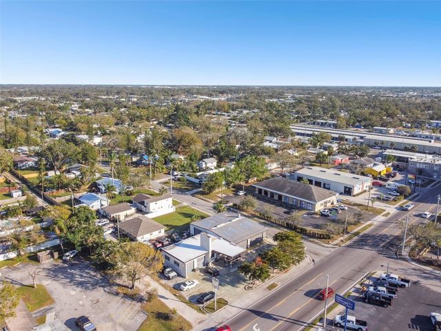 2011 9TH STREET W, Bradenton, FL 34205