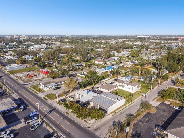 2011 9TH STREET W, Bradenton, FL 34205