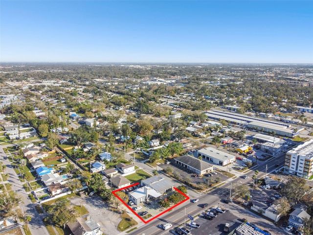 2011 9TH STREET W, Bradenton, FL 34205
