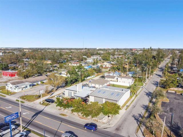 2011 9TH STREET W, Bradenton, FL 34205