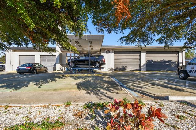 2011 9TH STREET W, Bradenton, FL 34205