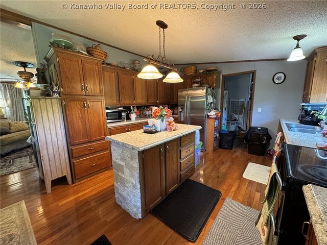 1414 Ossia Road, Duck, WV 25063