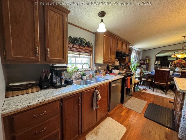 1414 Ossia Road, Duck, WV 25063