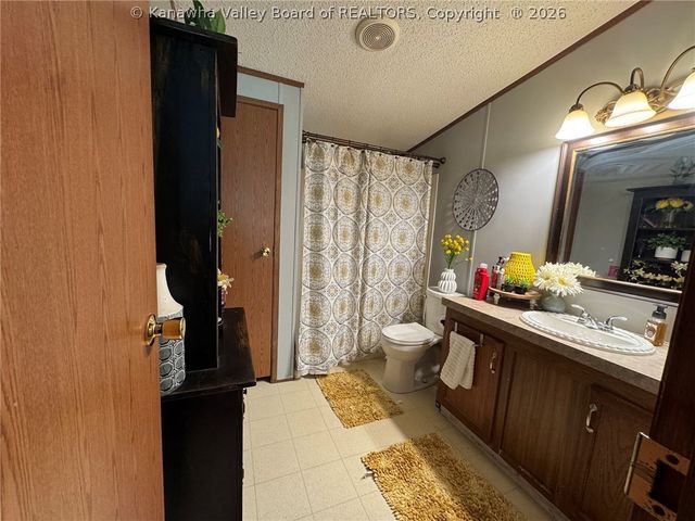 1414 Ossia Road, Duck, WV 25063