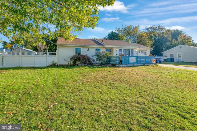 112 CAYUGA LAKE DR, Little Egg Harbor Twp, NJ 08087