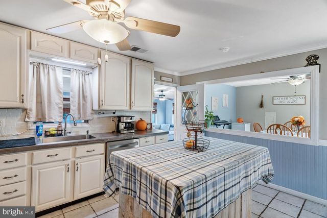 112 CAYUGA LAKE DR, Little Egg Harbor Twp, NJ 08087