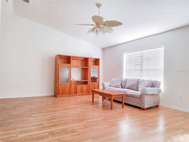 1277 GRANADA AVENUE, Daytona Beach, FL 32117