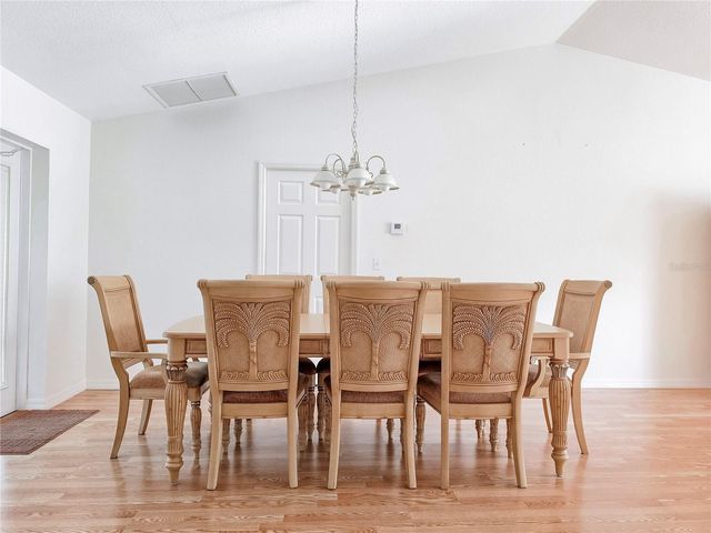 1277 GRANADA AVENUE, Daytona Beach, FL 32117