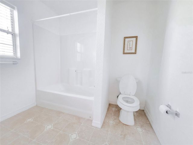 1277 GRANADA AVENUE, Daytona Beach, FL 32117