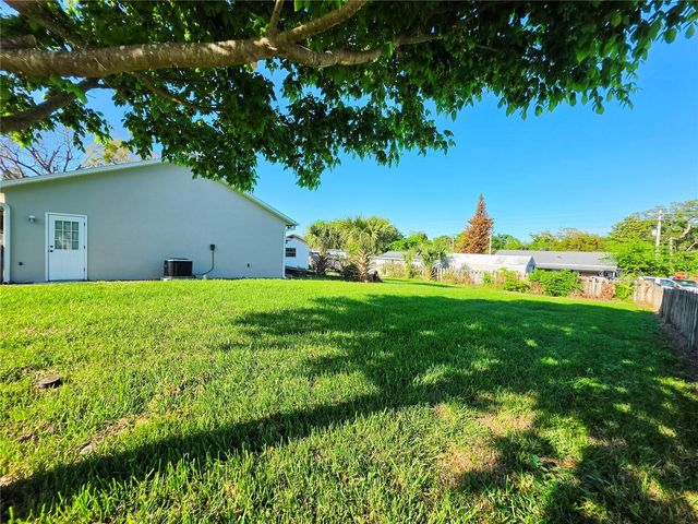 1277 GRANADA AVENUE, Daytona Beach, FL 32117