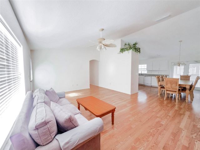 1277 GRANADA AVENUE, Daytona Beach, FL 32117