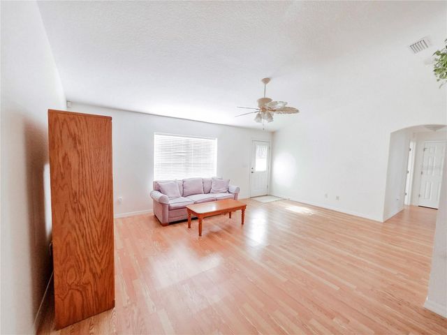 1277 GRANADA AVENUE, Daytona Beach, FL 32117