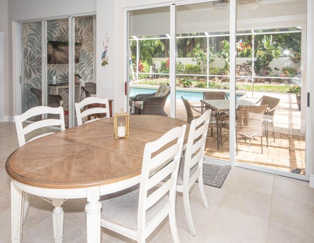 146 Lost Bridge Drive, Palm Beach Gardens, FL 33410