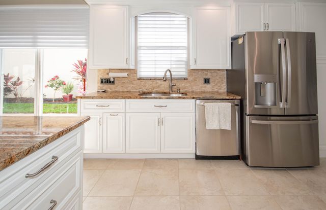 146 Lost Bridge Drive, Palm Beach Gardens, FL 33410