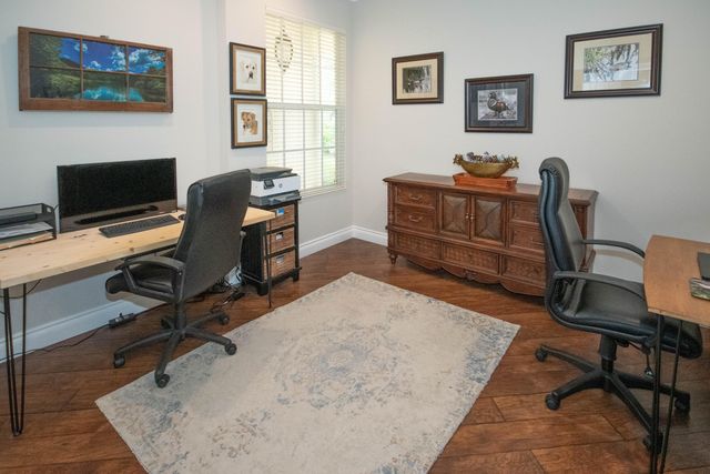 146 Lost Bridge Drive, Palm Beach Gardens, FL 33410