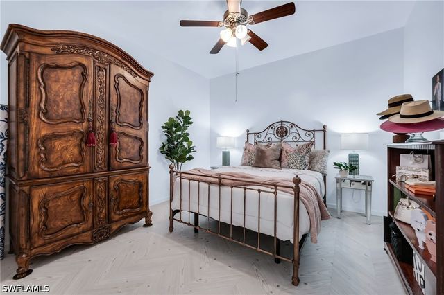 2860 Cypress Trace CIR 1813, Naples, FL 34119