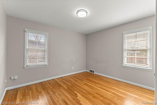 18925 Webster Avenue, Southfield, MI 48076