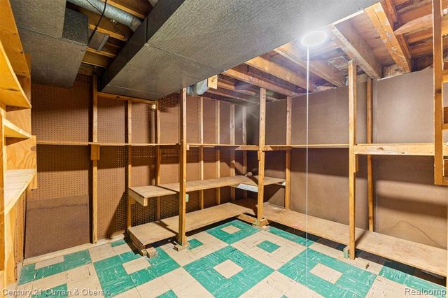 18925 Webster Avenue, Southfield, MI 48076