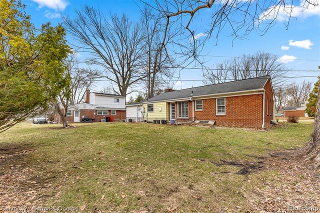 18925 Webster Avenue, Southfield, MI 48076