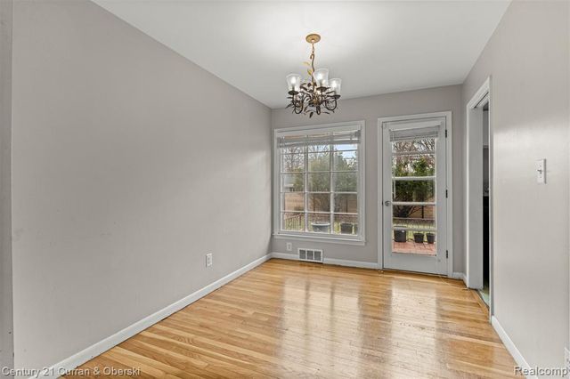 18925 Webster Avenue, Southfield, MI 48076