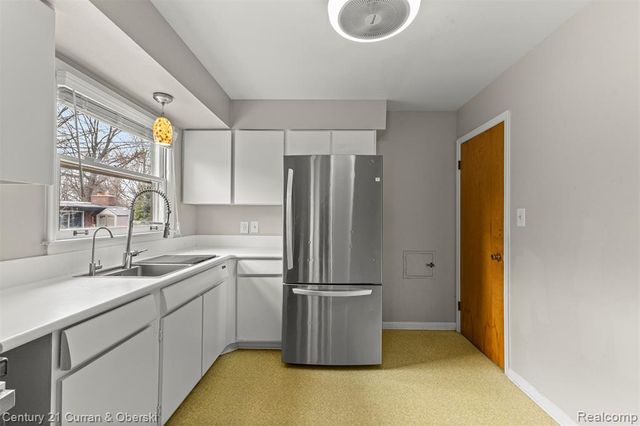 18925 Webster Avenue, Southfield, MI 48076