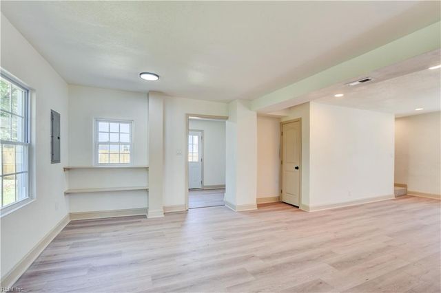 4221 George Washington HWY, Portsmouth, VA 23702