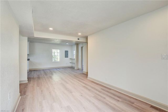 4221 George Washington HWY, Portsmouth, VA 23702