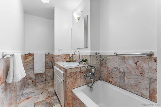 4815 Sussex Drive, San Diego, CA 92116