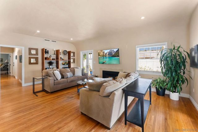 4815 Sussex Drive, San Diego, CA 92116