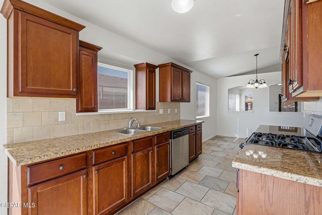 224 Flor Eucharis Drive, Socorro, TX 79927