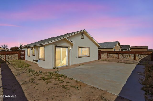 224 Flor Eucharis Drive, Socorro, TX 79927