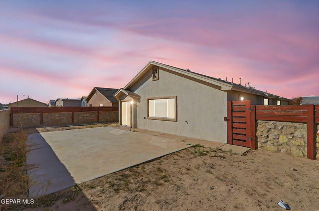 224 Flor Eucharis Drive, Socorro, TX 79927
