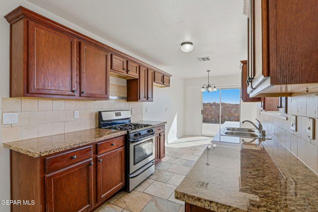 224 Flor Eucharis Drive, Socorro, TX 79927