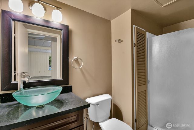 921 Sunset Way, Bellevue, WA 98004