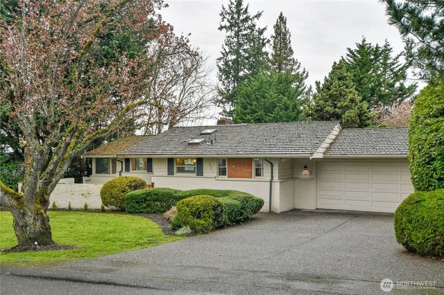 921 Sunset Way, Bellevue, WA 98004