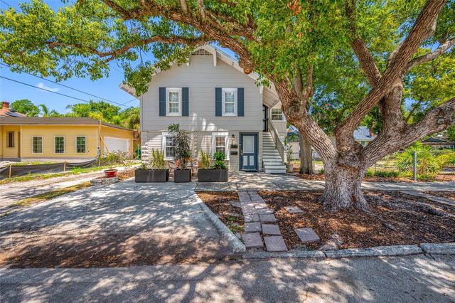 2415 11TH STREET N, St Petersburg, FL 33704