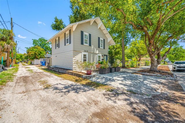 2415 11TH STREET N, St Petersburg, FL 33704