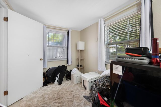 2415 11TH STREET N, St Petersburg, FL 33704