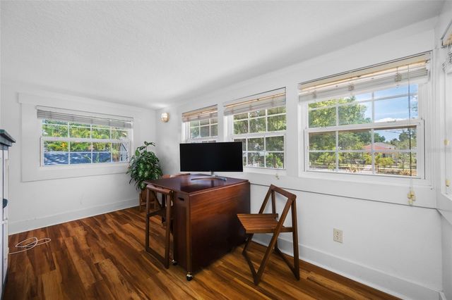 2415 11TH STREET N, St Petersburg, FL 33704