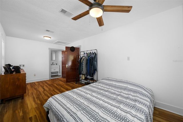 2415 11TH STREET N, St Petersburg, FL 33704