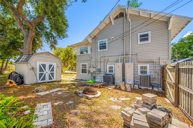 2415 11TH STREET N, St Petersburg, FL 33704