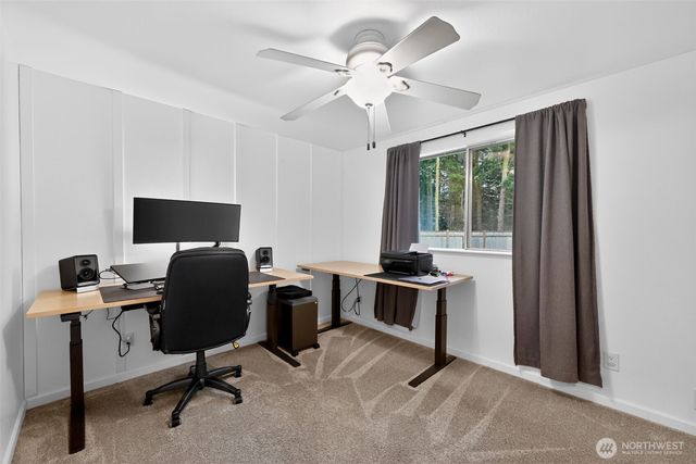 2270 Wellman Place, Oak Harbor, WA 98277